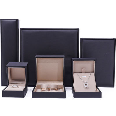 satın al Özel Logo Nobel Yumuşak Kadife Döşemeyle Pürüzsüz PU Deri Mücevher Paket Kutusu online manufacture