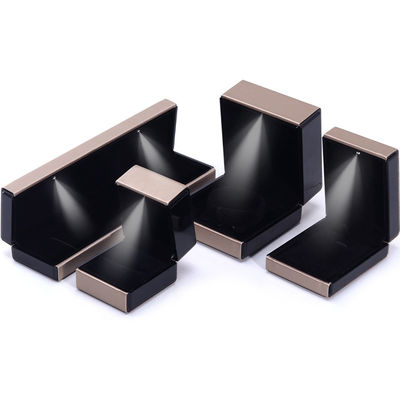 9*9*5cm Dikdörtgen Hanhong Özel Altın Kolye Bilezik ve Yüzük LED Mücevher Paketleme Kutusu