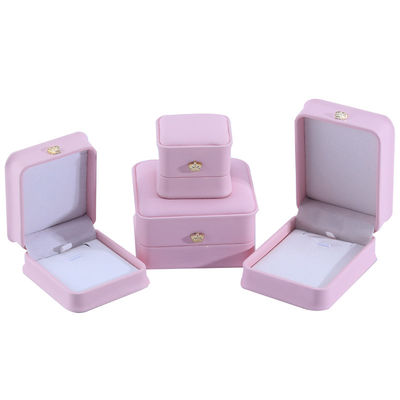 Pembe Stud Kulaklık Bilezik Kolye Yüzük Mücevher Kutusu Özel Boyutlu PU Deri