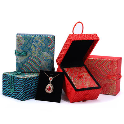 Bileklik için mücevher paketleme kutusu Klasik tarz kolye kolye saklama kutusu 11*11*6.5cm