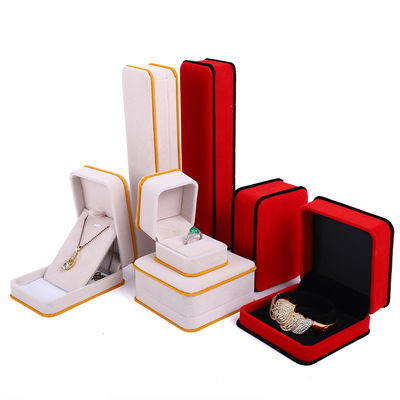 Çift katmanlı ve 6 * 5.5 * 5cm boyutlu özel kayısı rengi kadife mücevher paketleme kutusu