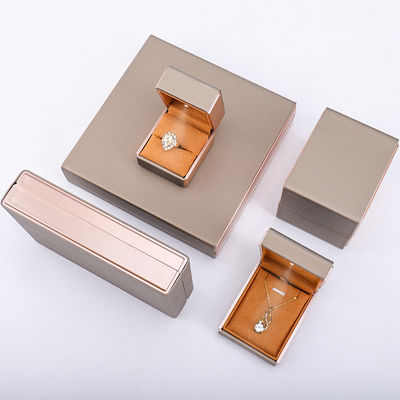 OEM PU Deri LED Mücevher Kutusu, Handy Square Mücevher Lüks Paket Kutusu Seti