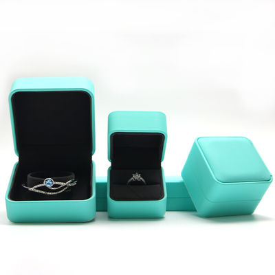 satın al Özel Lüks PU Deri Mücevher Kutusu Rekabetçi 6.5 * 6cm ile Paket Kutusu online manufacture