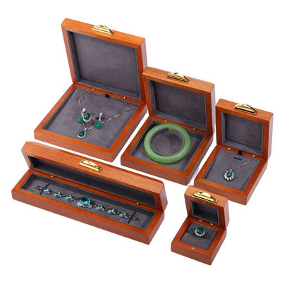 satın al Custom Embossing Logo Luxury Wood Jewelry Box Packaging For Bracelet Necklace Set (Gözlük kutusu için lüks ahşap mücevher kutusu) online manufacture