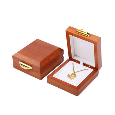 Custom Embossing Logo Luxury Wood Jewelry Box Packaging For Bracelet Necklace Set (Gözlük kutusu için lüks ahşap mücevher kutusu)