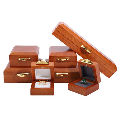 Custom Embossing Logo Luxury Wood Jewelry Box Packaging For Bracelet Necklace Set (Gözlük kutusu için lüks ahşap mücevher kutusu)
