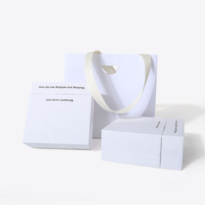 Çin üretim toptan yüksek kaliteli Kolye Kulaklık Bilezik Yüzük Kutusu Mücevher ambalajı Kişiselleştirilmiş Özel Eko Dost Karton Kağıt Beyaz Çekmece Mücevher Kutusu Logo ile